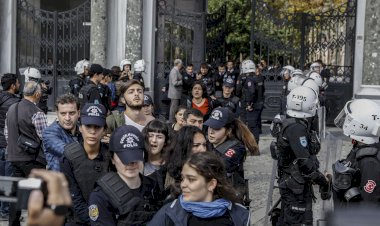 İstanbul Üniversitesi'ndeki 10 Ekim Anmasına Beraat